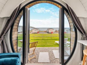 Ynys Pod - Uk46078